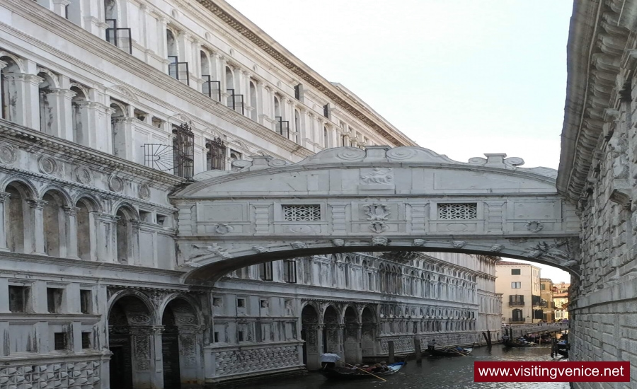 bridge of sighs in venice