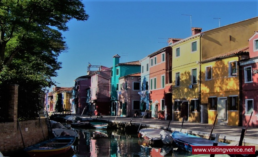 burano houses